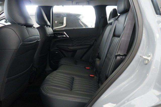 New 2026 Mitsubishi Outlander SEL AWD/4WD image 24