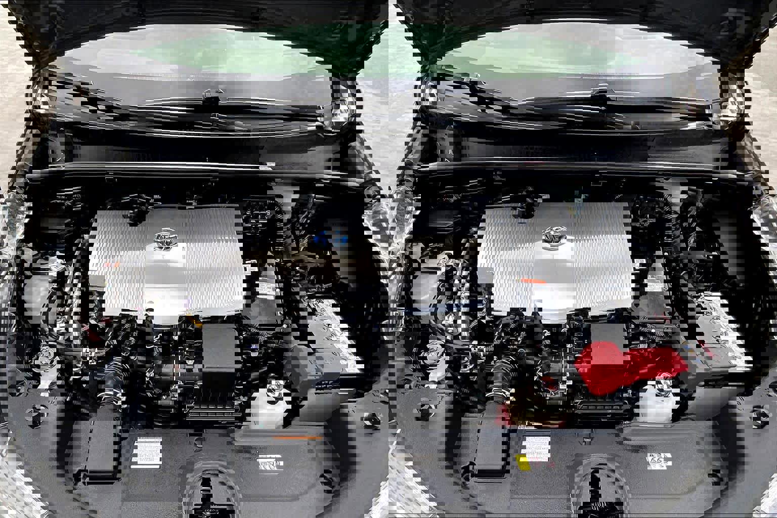 Used 2021 Toyota Prius L Eco image 13