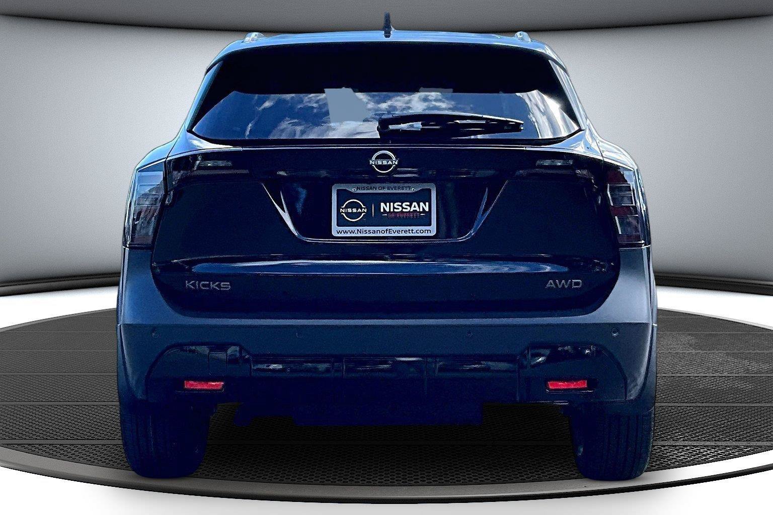 New 2027 Nissan Kicks SR AWD/4WD image 5