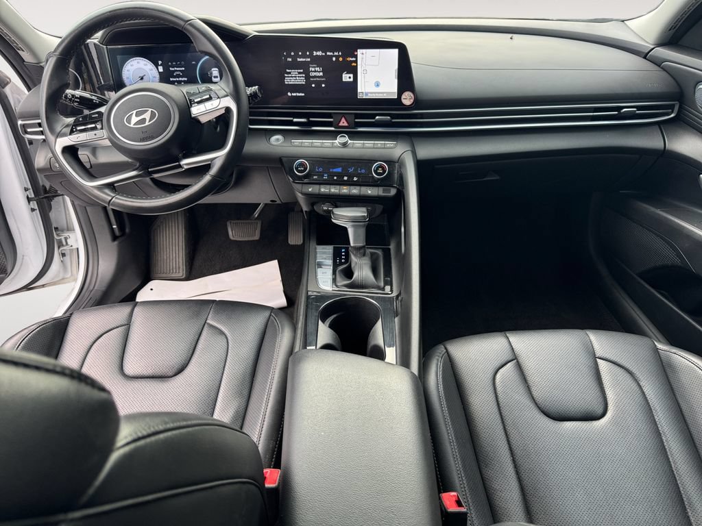 Used 2024 Hyundai Elantra Limited FWD image 10