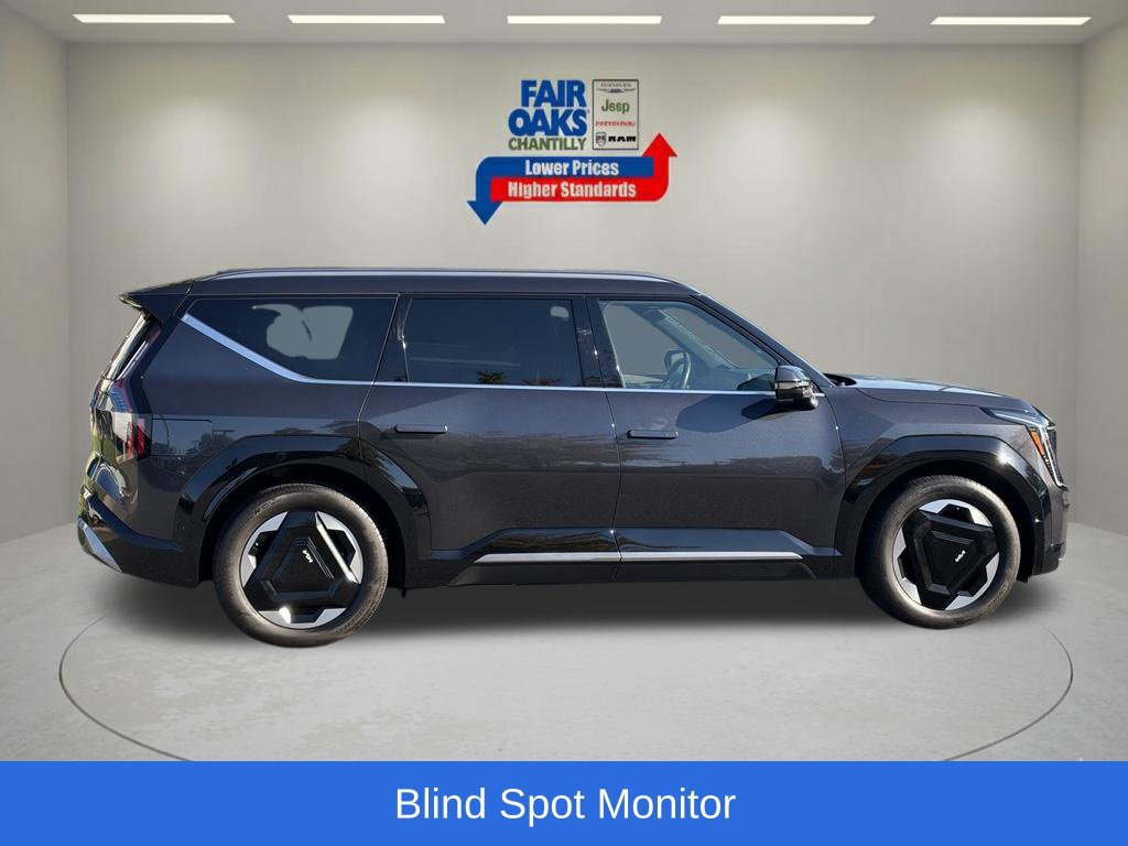 Used 2024 Kia EV9 Land AWD/4WD image 7