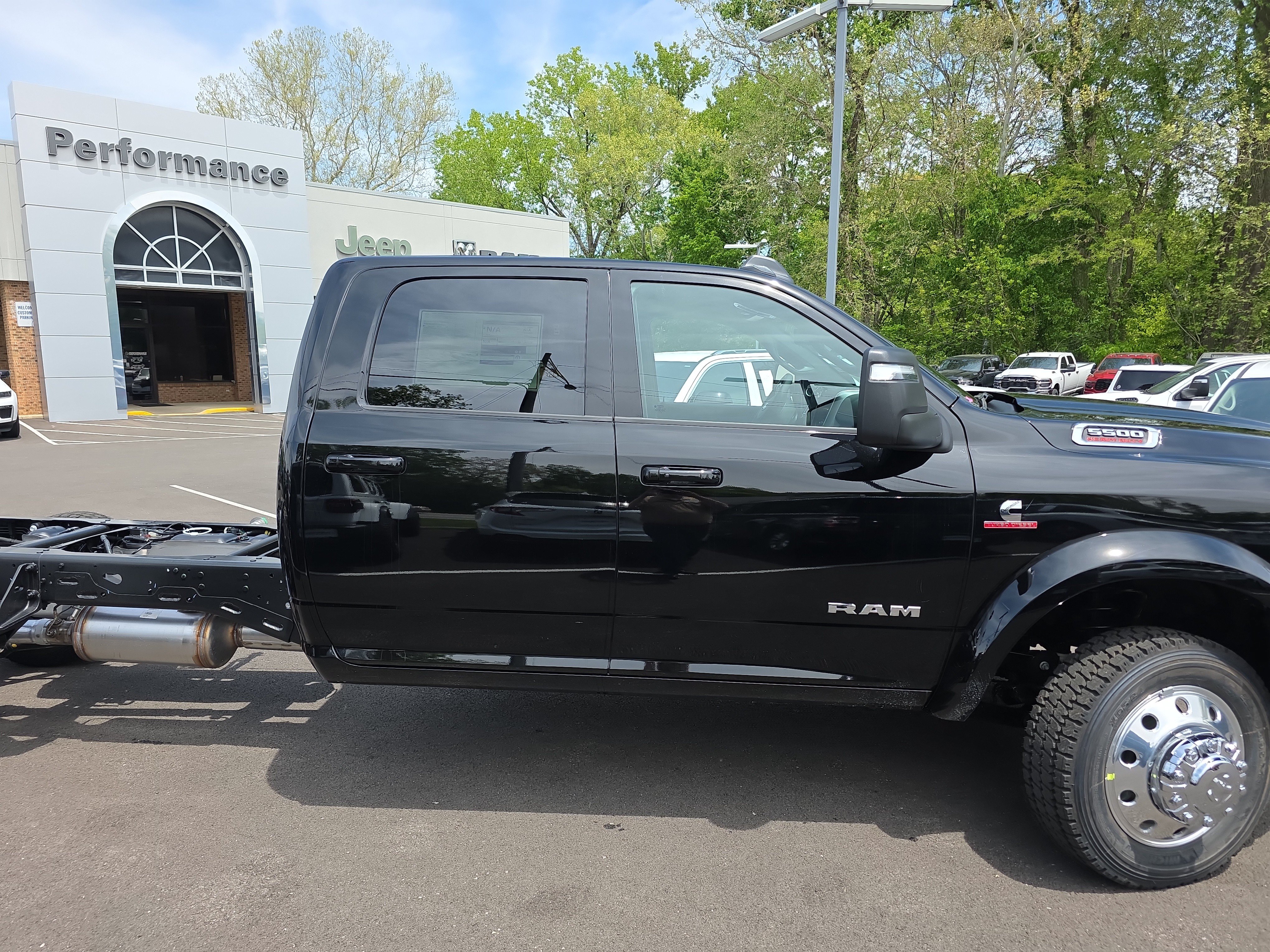 New 2026 RAM 5500 4x4 Crew Cab w/ Laramie Trim Package image 24