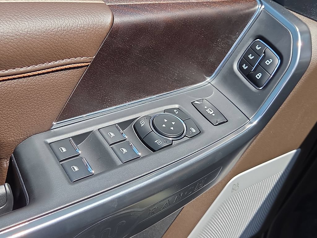 New 2026 Ford F350 King Ranch w/ Chrome Package AWD/4WD image 24