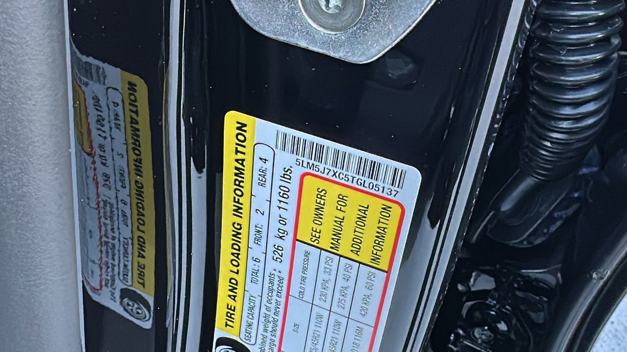 New 2026 Lincoln Aviator Reserve w/ Illumination Package image 32