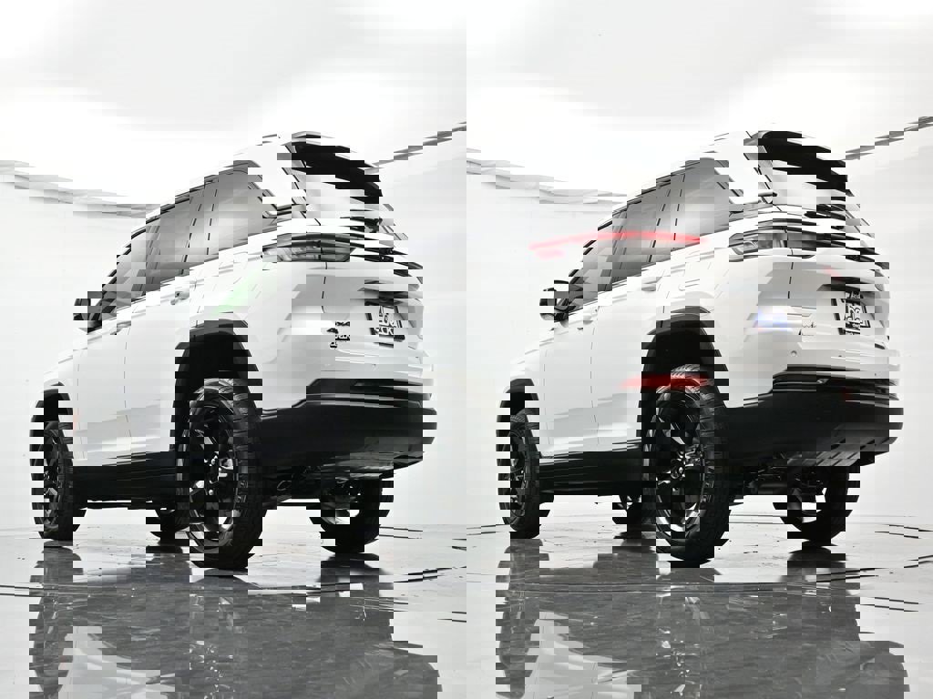 New 2025 Jeep Grand Cherokee Limited image 53