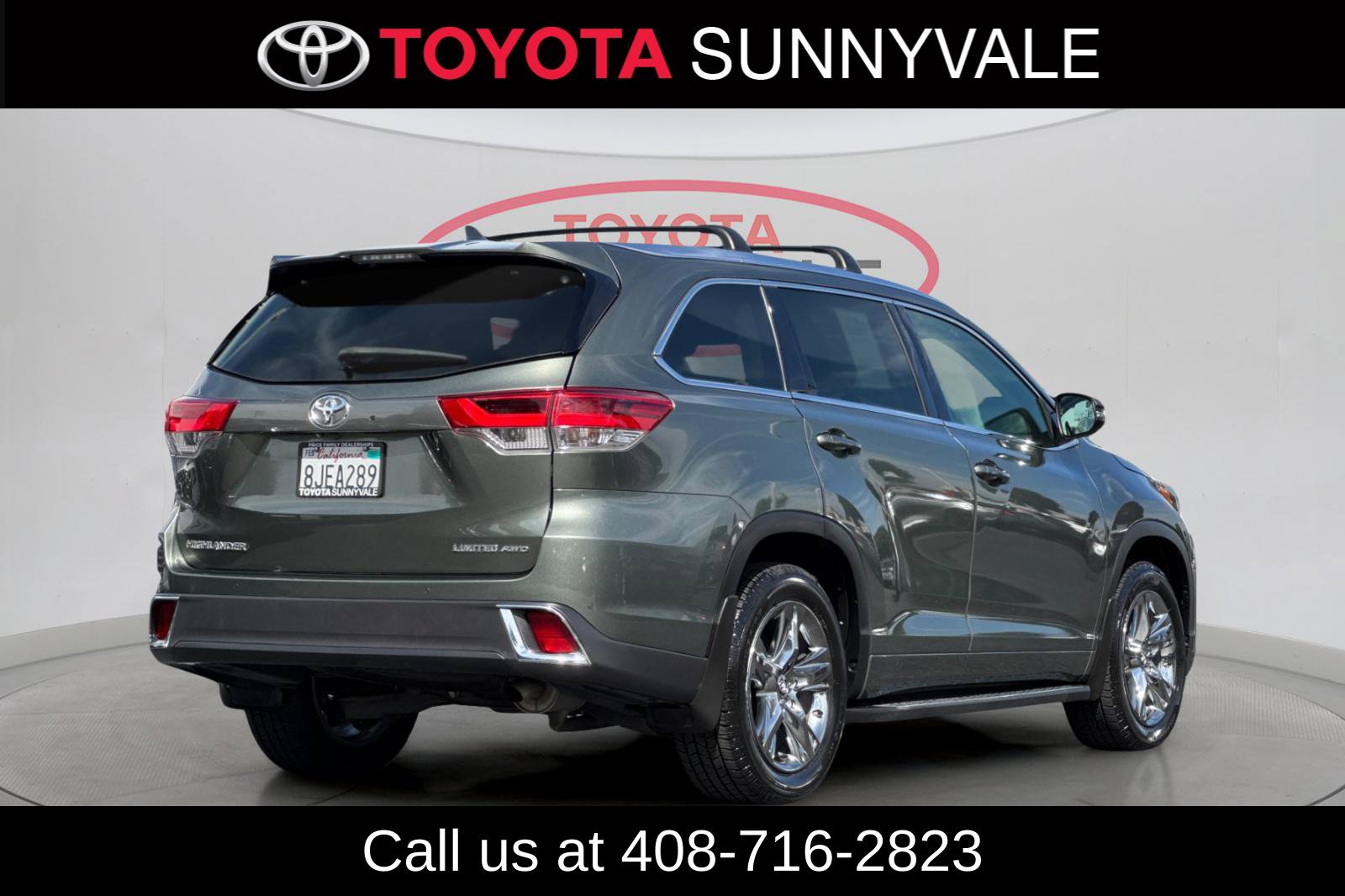 Used 2019 Toyota Highlander Limited Platinum AWD/4WD image 2