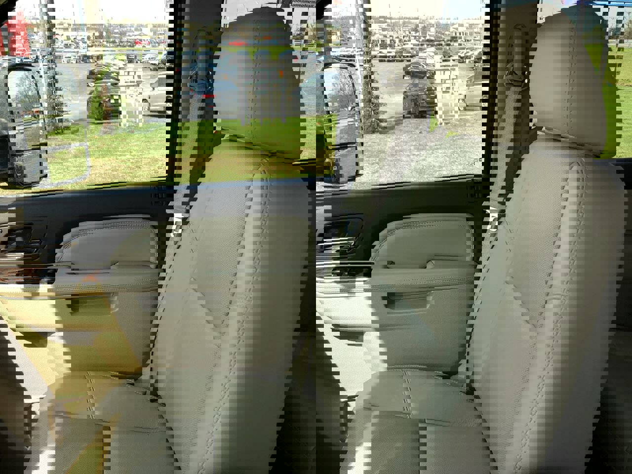 Used 2013 GMC Sierra 3500 Denali image 31