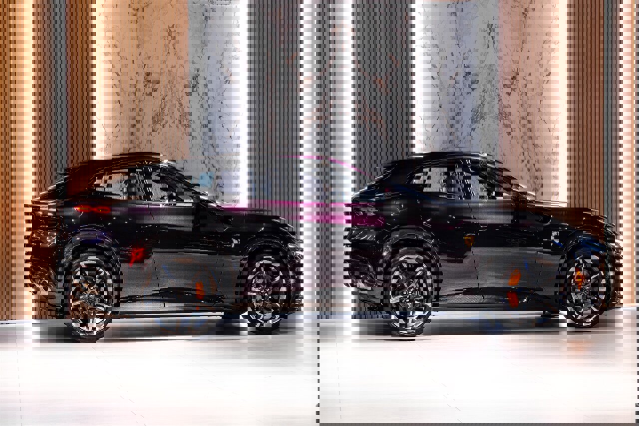 Used 2024 Ferrari Purosangue image 3