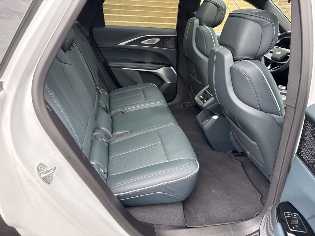 Used 2025 Cadillac Lyriq Luxury w/ Nappa Leather Package image 11