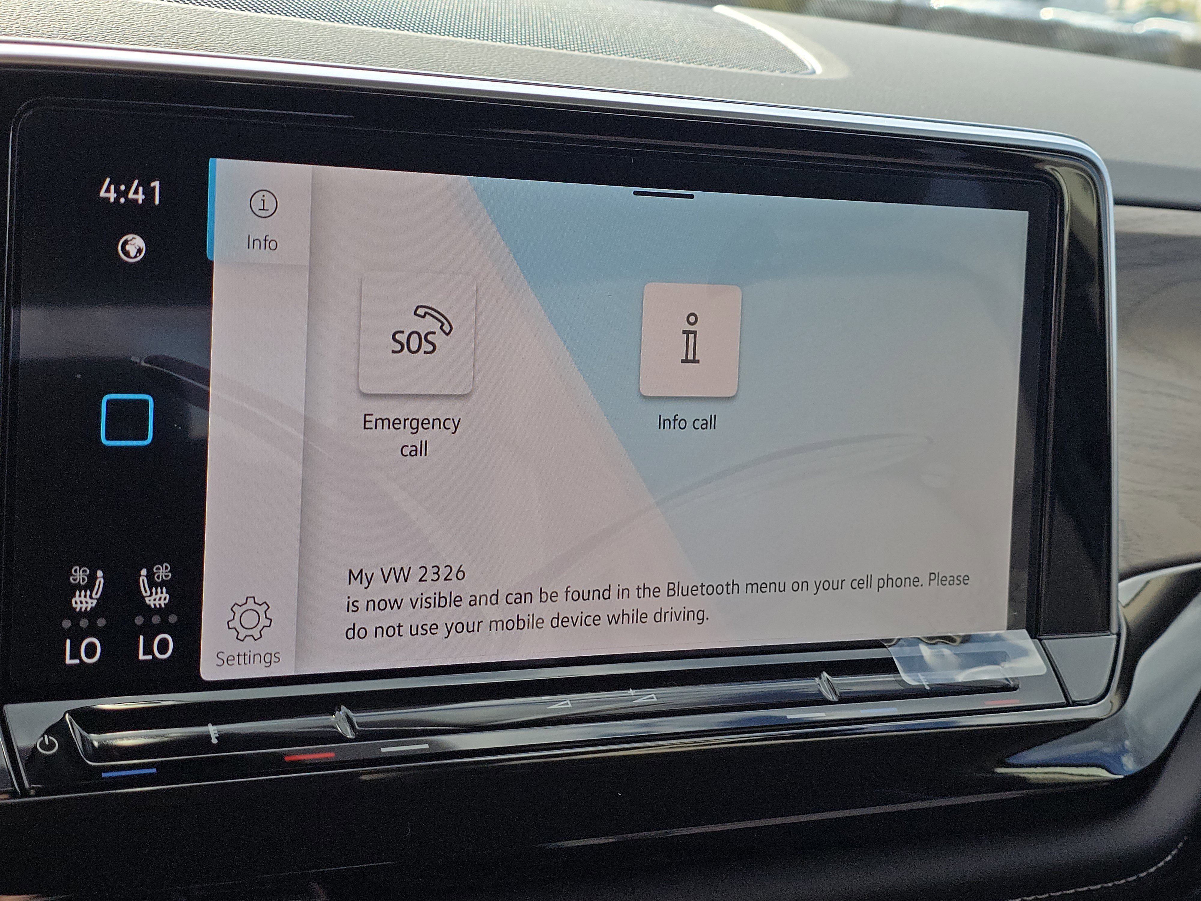 New 2026 Volkswagen Atlas SE image 13