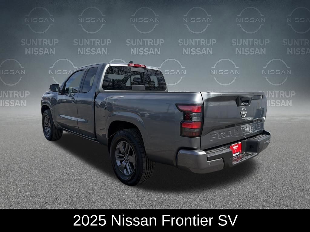 Used 2025 Nissan Frontier SV image 3