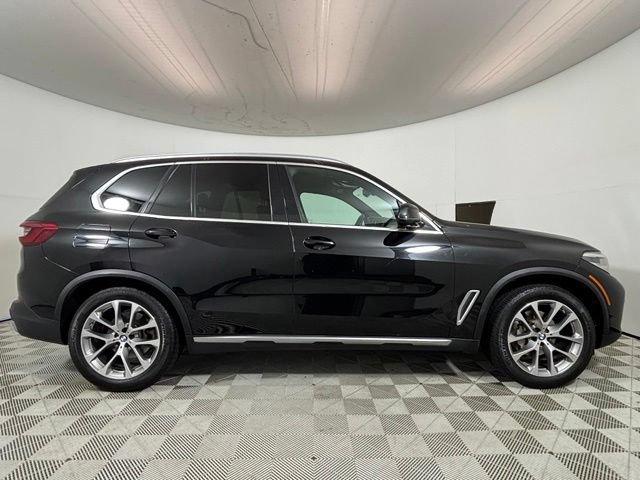Used 2019 BMW X5 xDrive40i w/ Premium Package 2 AWD/4WD image 8