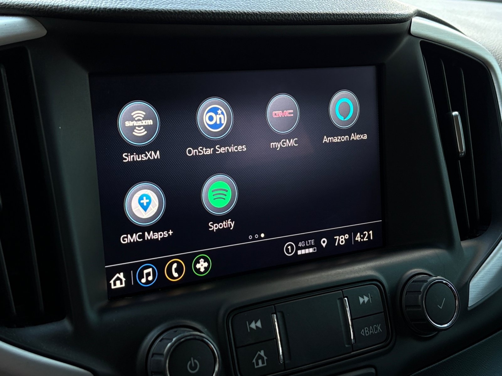 Used 2023 GMC Terrain SLT FWD image 19