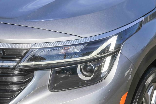 Used 2024 Kia Seltos S image 6