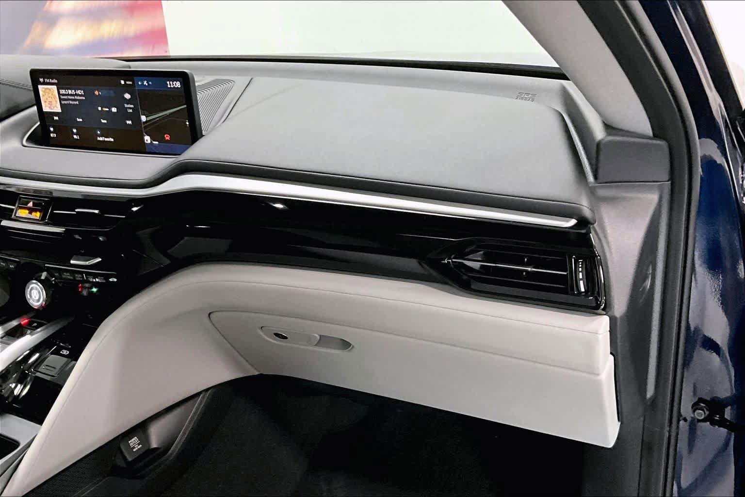 Used 2023 Acura MDX SH-AWD w/ Technology Package image 20