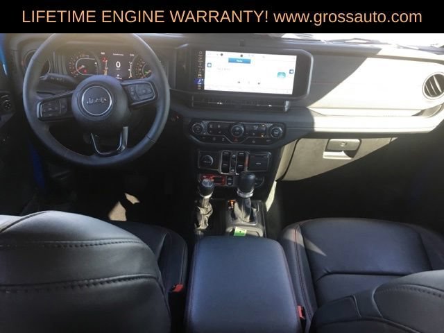 Used 2024 Jeep Gladiator Rubicon w/ Technology Group AWD/4WD image 19