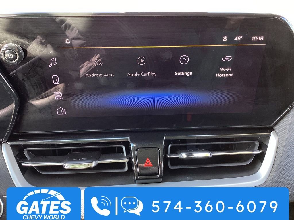 Used 2025 Chevrolet TrailBlazer LT AWD/4WD image 3