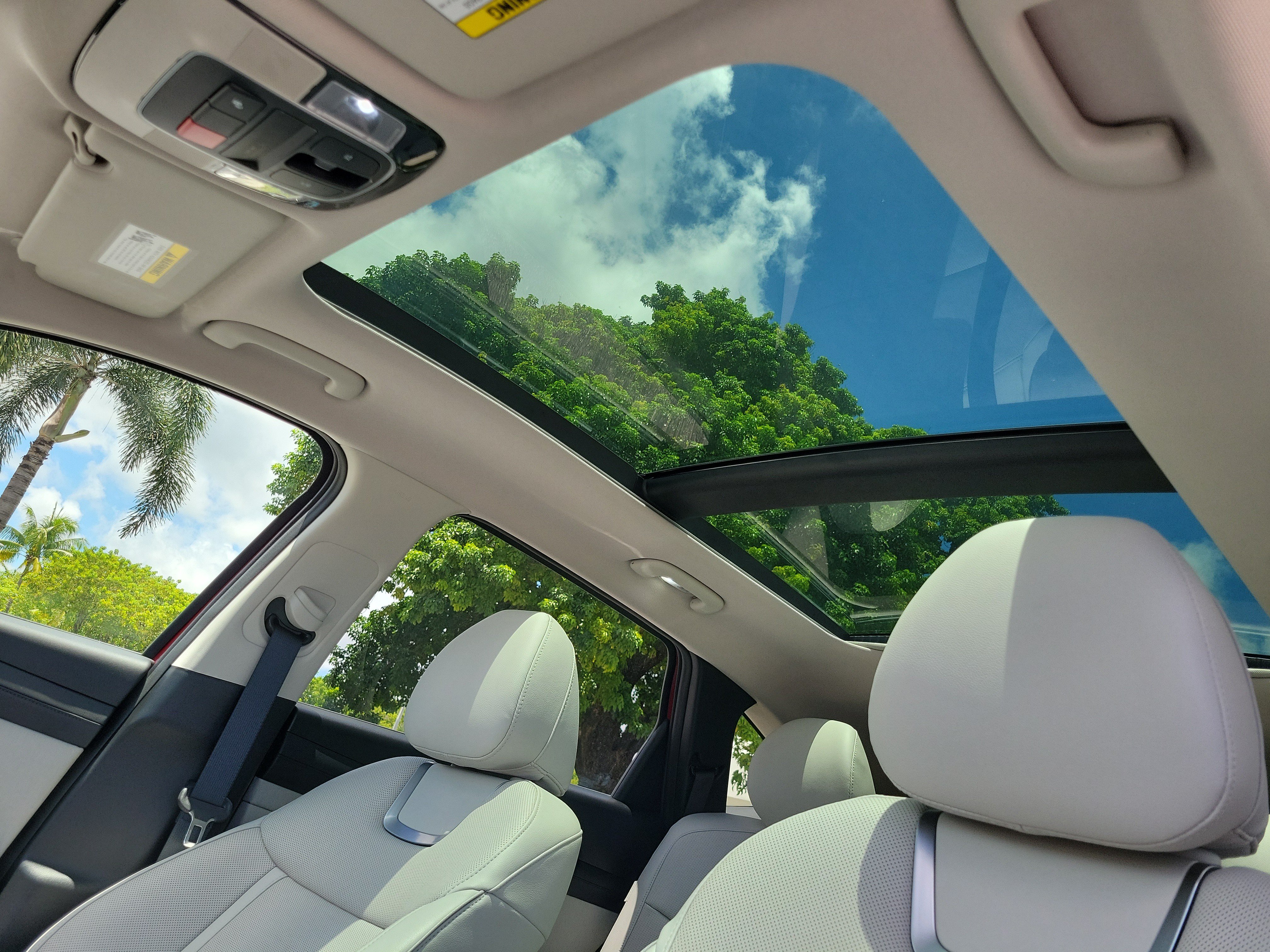 Used 2025 Hyundai Tucson Limited FWD image 25
