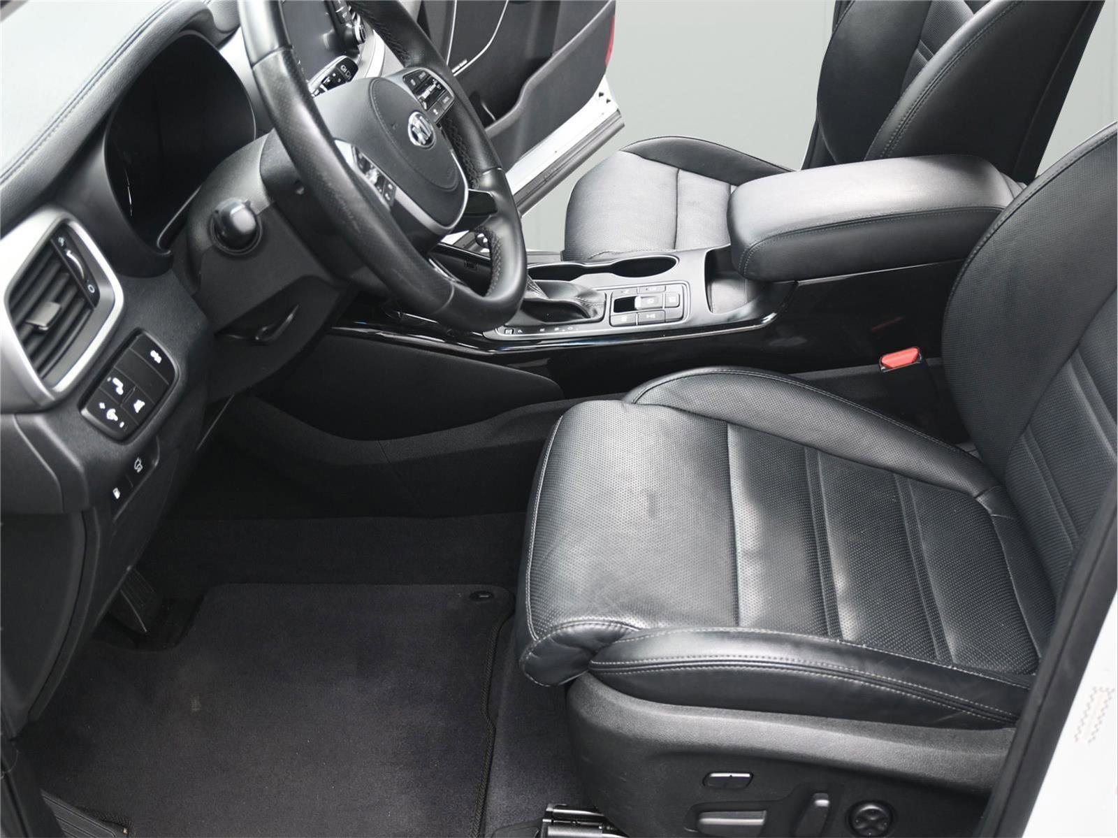 Used 2020 Kia Sorento SX image 5