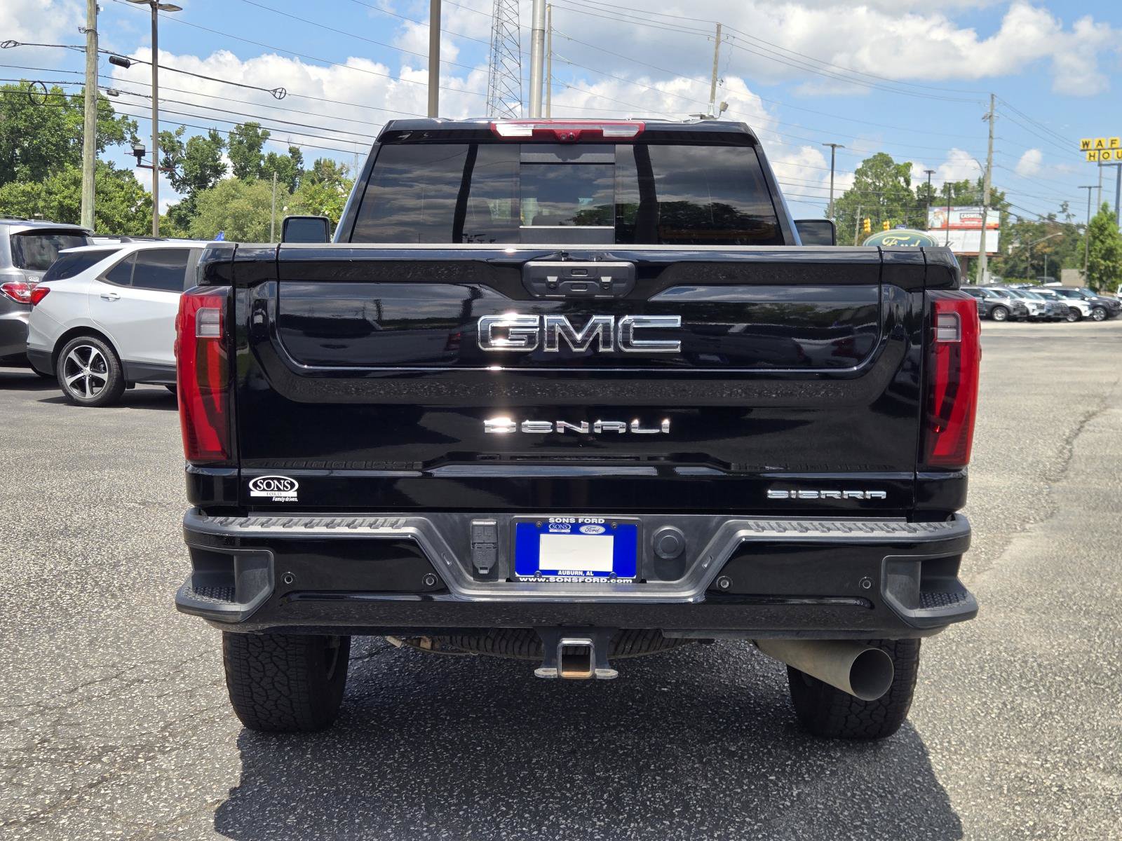 Used 2026 GMC Sierra 2500 Denali Ultimate AWD/4WD image 9