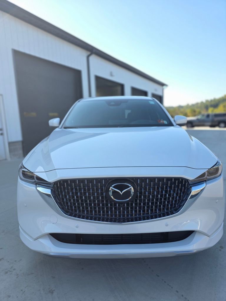 New 2025 MAZDA CX-5 Signature image 2