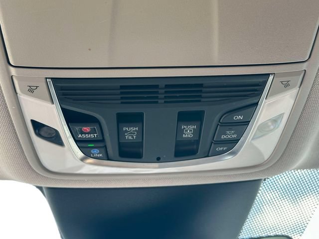 Used 2024 Acura MDX w/ Advance Package AWD/4WD image 43