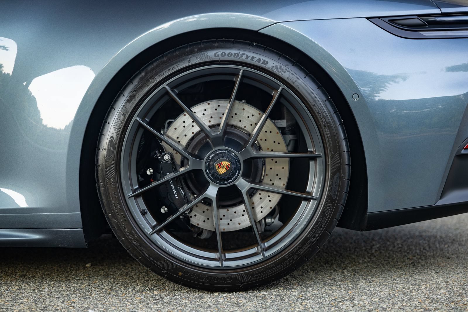 Used 2025 Porsche 911 Carrera GTS RWD image 30