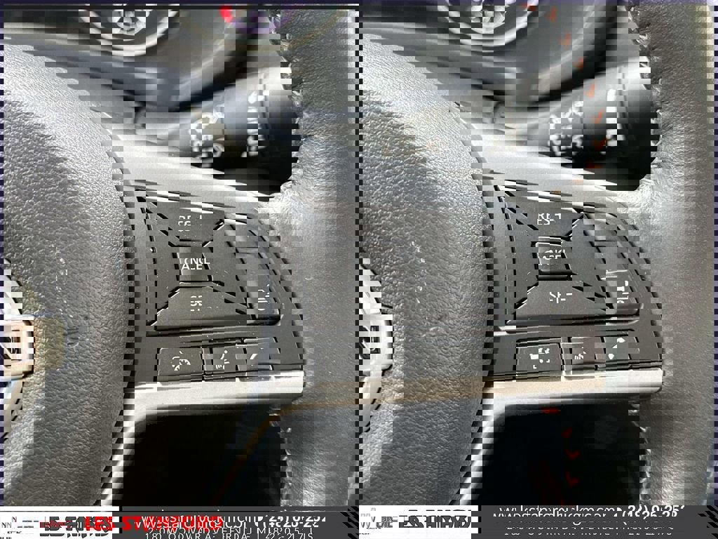 Used 2022 Nissan Sentra SR w/ SR Premium Package image 24