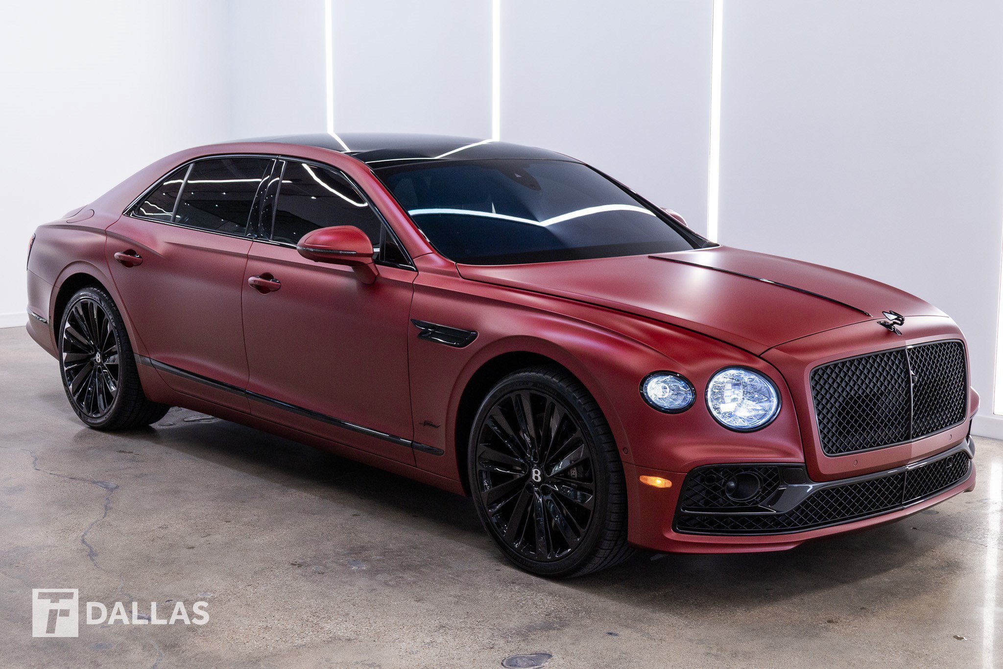 Used 2024 Bentley Flying Spur W12 AWD/4WD image 18