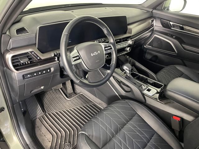 Certified 2025 Kia Telluride AWD image 3