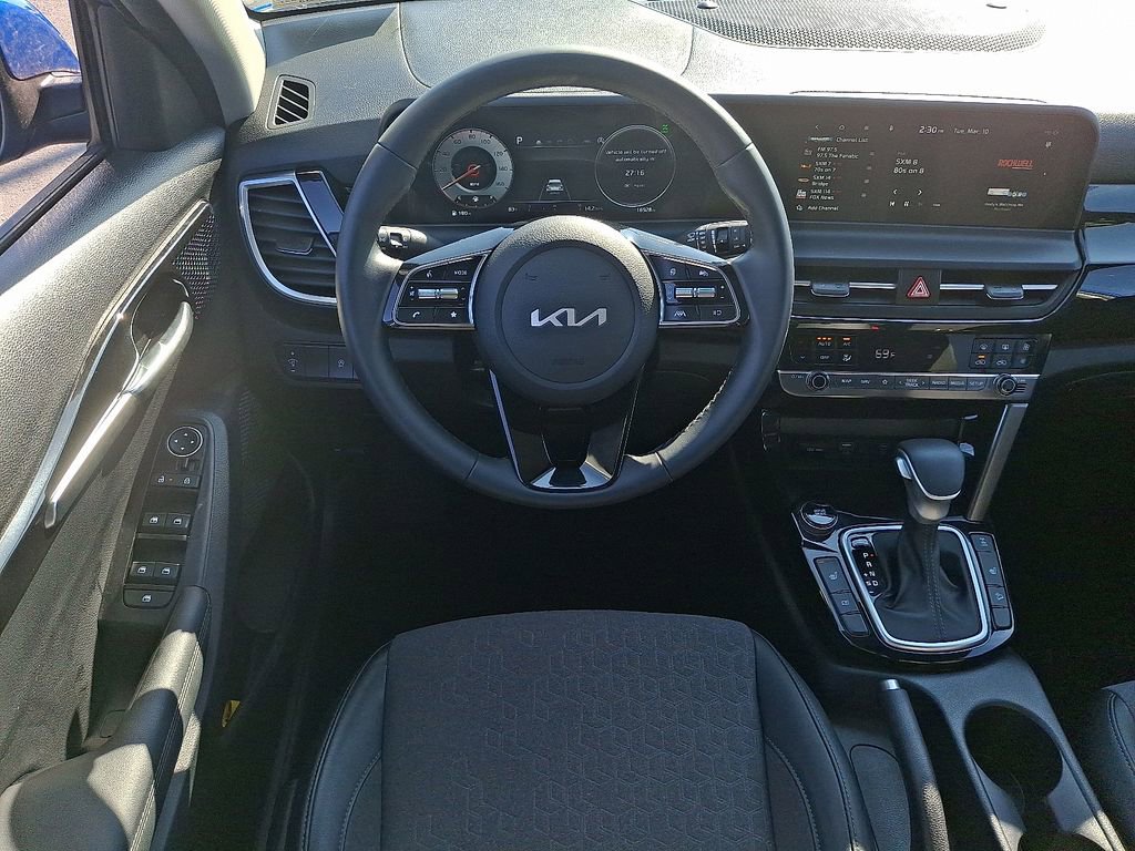 Certified 2024 Kia Seltos S image 12