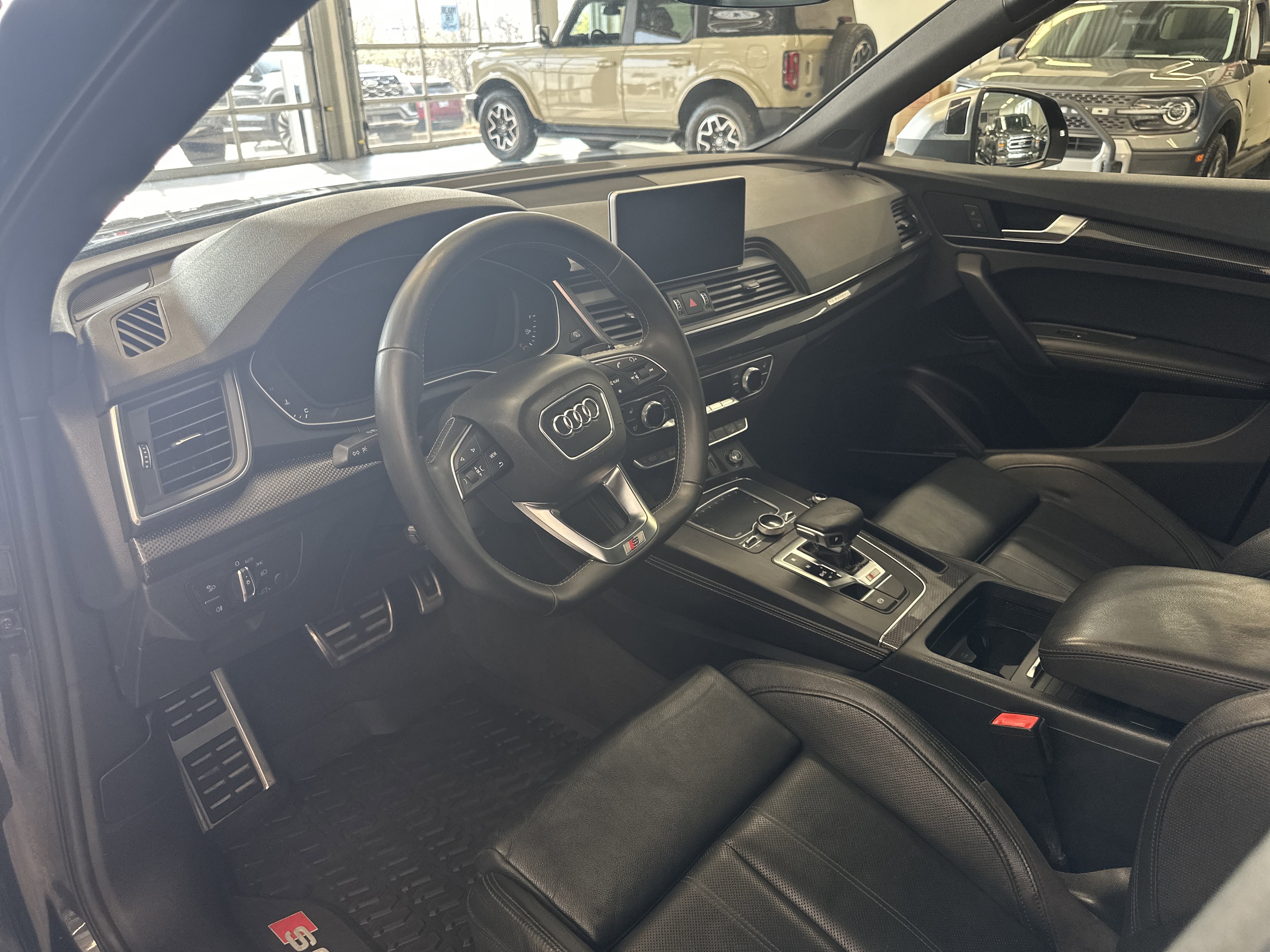 Used 2019 Audi SQ5 Premium Plus w/ Premium Plus Package image 24