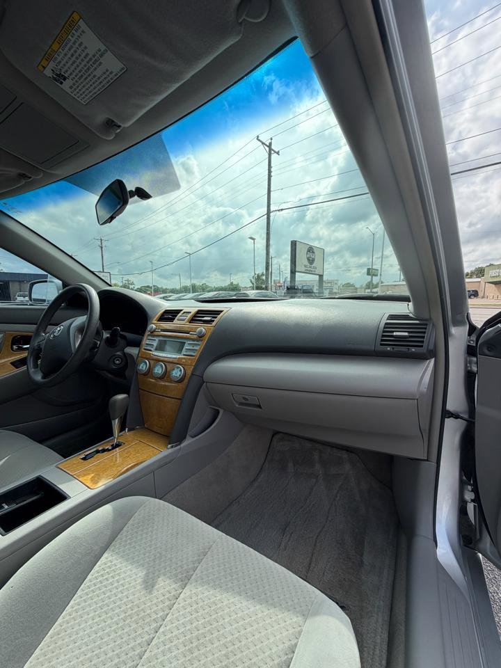Used 2007 Toyota Camry XLE FWD image 15