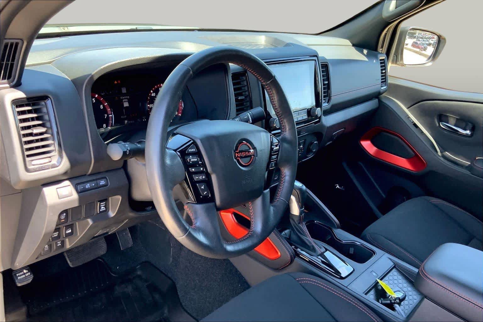 Used 2024 Nissan Frontier PRO-4X w/ Pro Convenience Package AWD/4WD image 18
