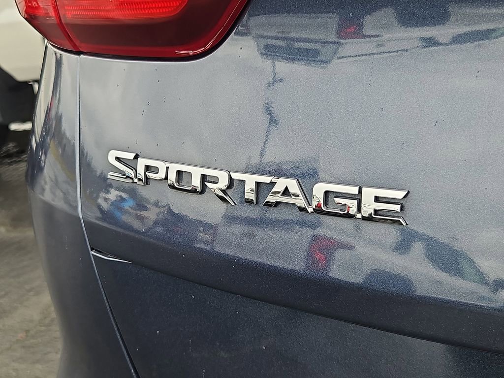 Used 2022 Kia Sportage EX w/ EX Technology Package image 26