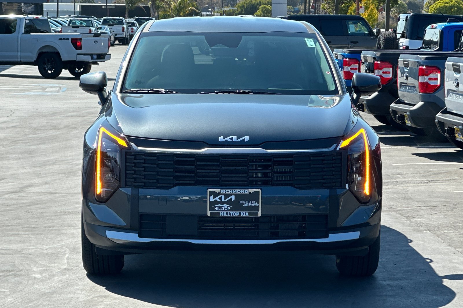 New 2027 Kia Sportage LX FWD image 9