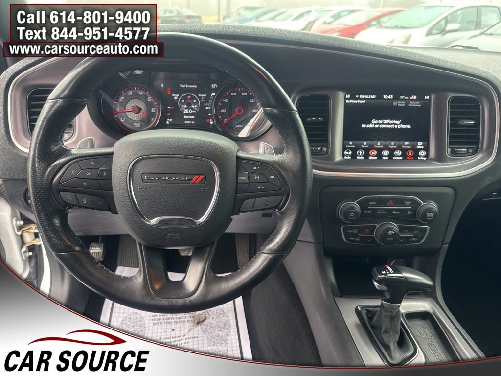 Used 2019 Dodge Charger SXT w/ Blacktop Package image 10