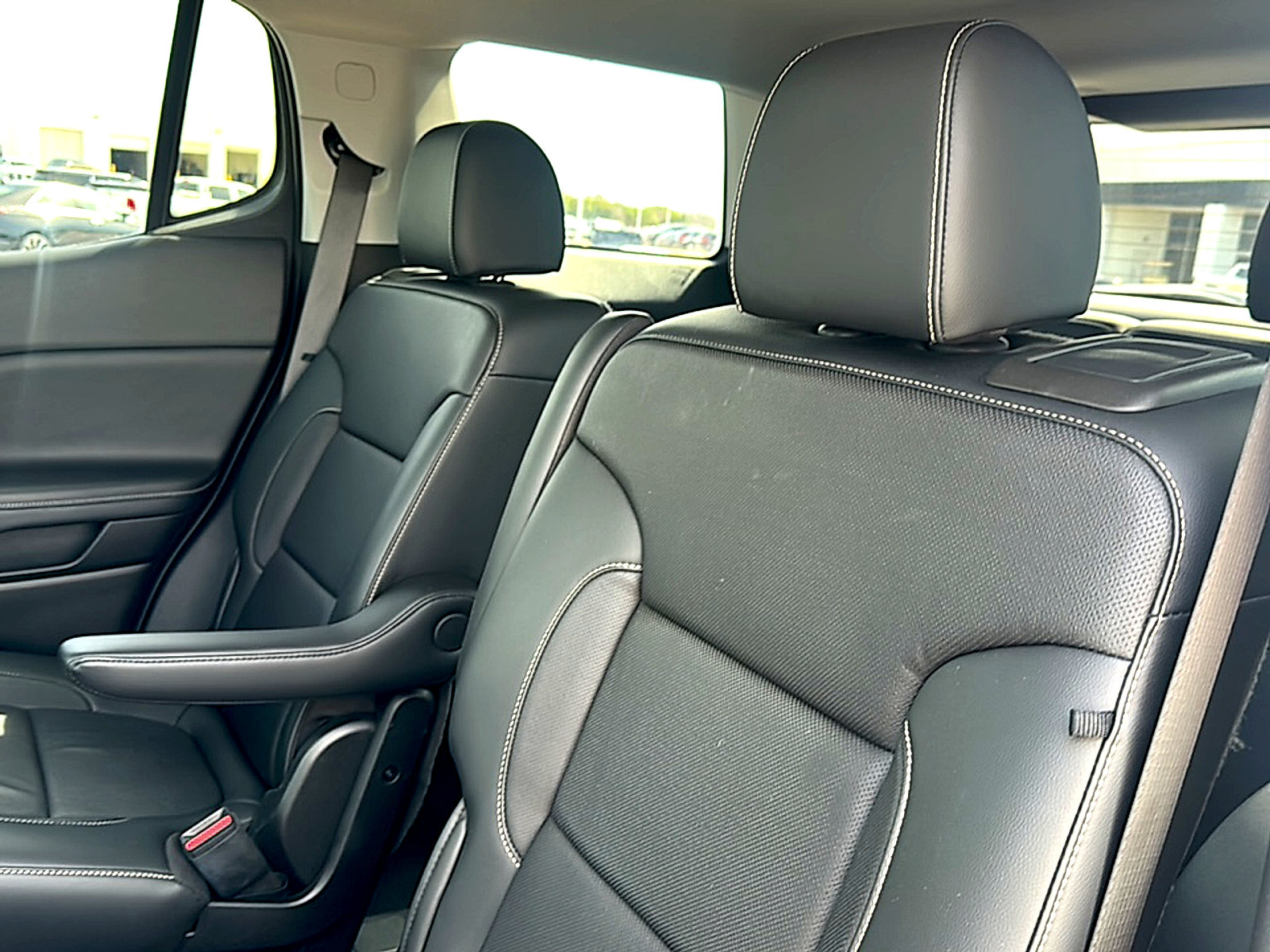 Used 2020 GMC Acadia SLT image 19