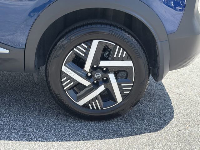 Certified 2025 Nissan Kicks SV FWD image 30