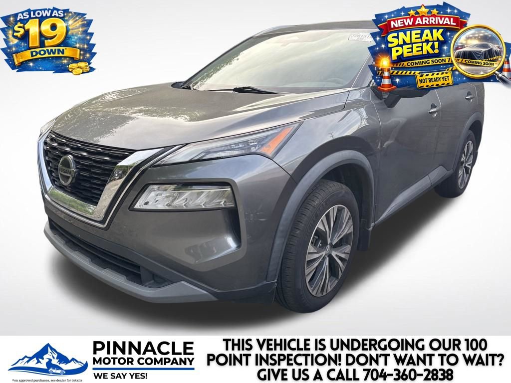 Used 2021 Nissan Rogue SV w/ Premium Package FWD image 2