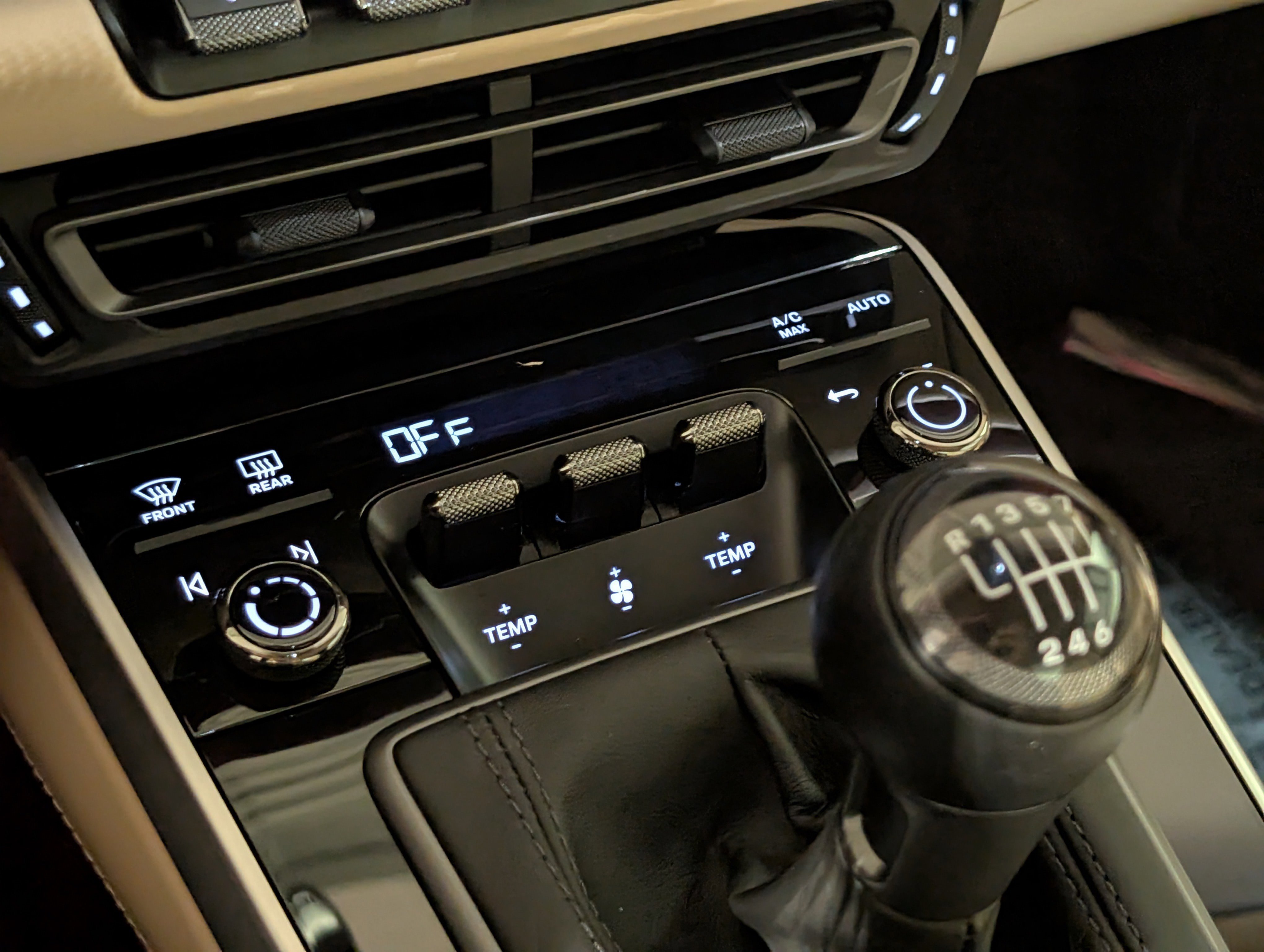 Certified 2021 Porsche 911 Targa 4S Heritage Design image 42