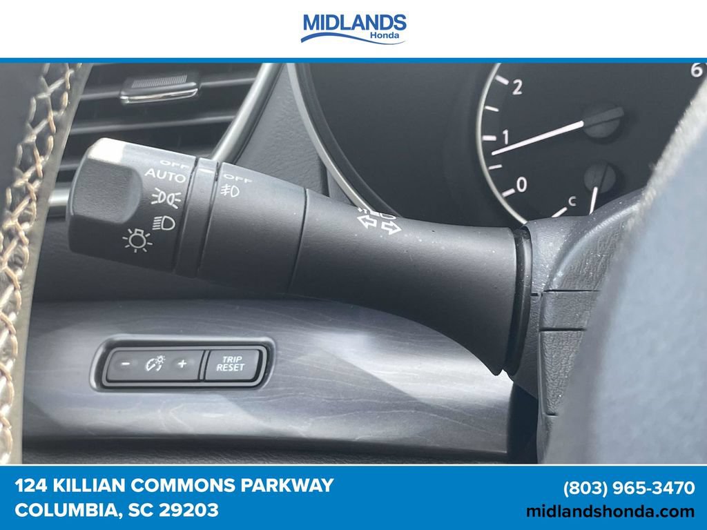 Used 2023 Nissan Maxima Platinum w/ Sport Mat Group FWD image 24