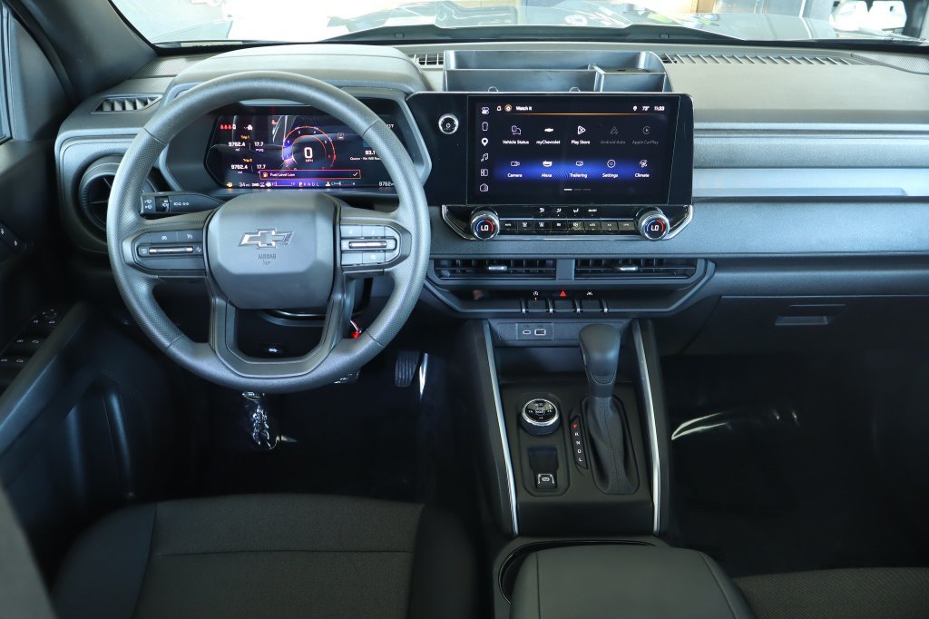 Used 2025 Chevrolet Colorado Trail Boss AWD/4WD image 27