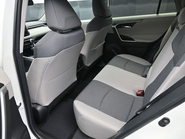 Used 2022 Toyota RAV4 XLE w/ Convenience Package image 17