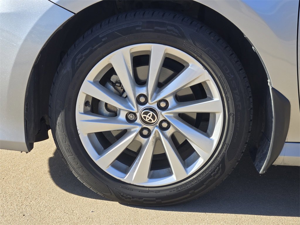 Used 2024 Toyota Camry LE image 27