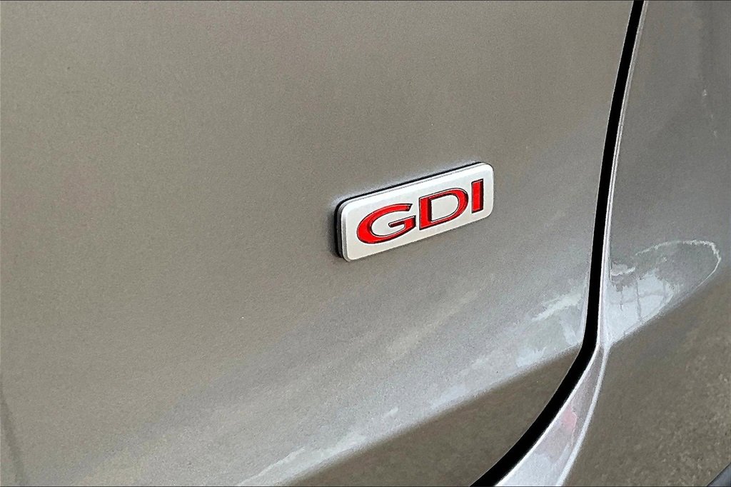 Used 2018 Kia Sorento L image 11