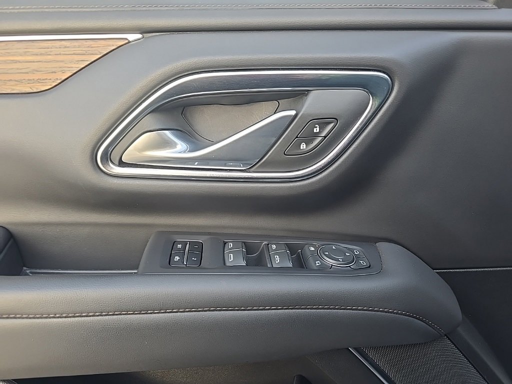 Used 2024 Chevrolet Tahoe High Country image 12