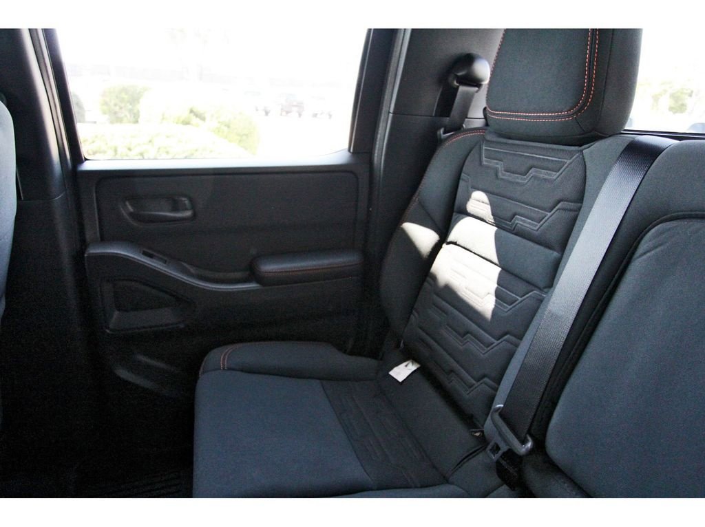 New 2026 Nissan Frontier PRO-4X w/ Pro-4x Convenience Package image 9