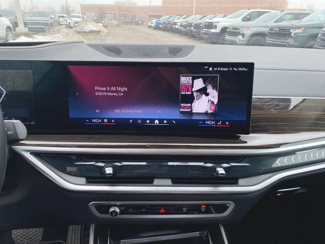 Used 2025 BMW X7 xDrive40i image 13