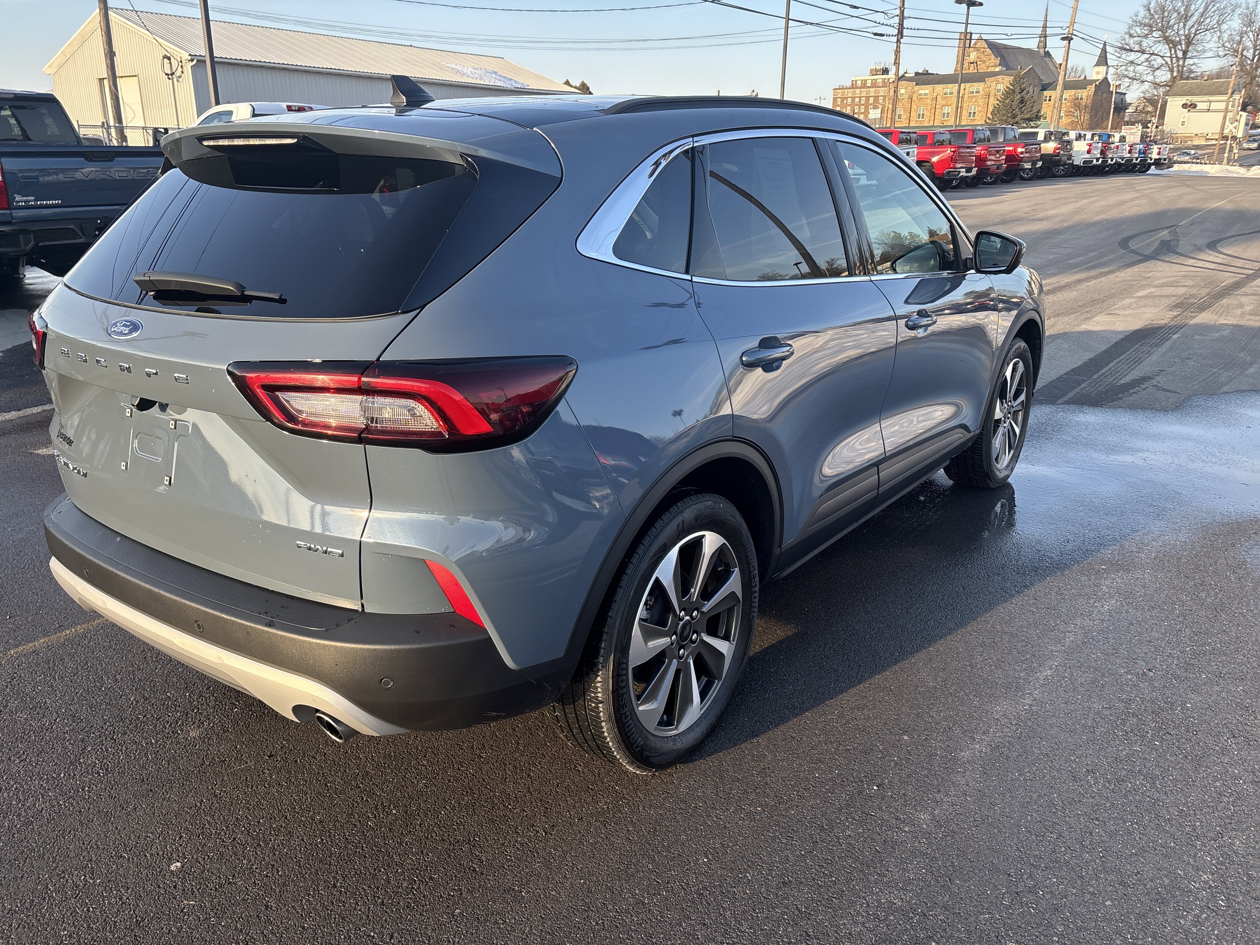 Used 2024 Ford Escape Platinum image 5